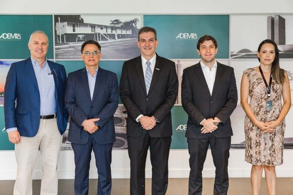 BANCO BARI VISITA ADEMI-DF E APRESENTA PRODUTOS E SERVIÇOS PARA O MERCADO IMOBILIÁRIO DO DF