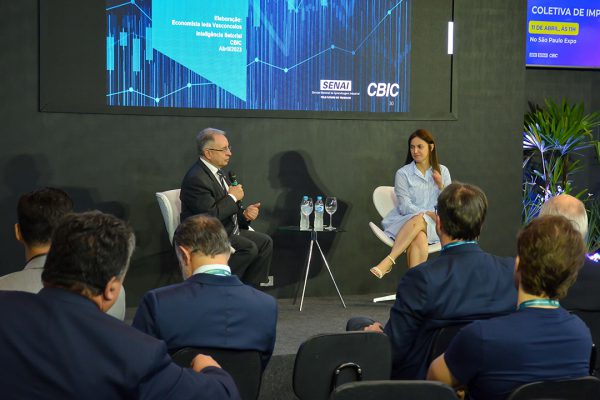 CBIC DIVULGA QUEDA NA EXPECTATIVA DE CRESCIMENTO EM COLETIVA