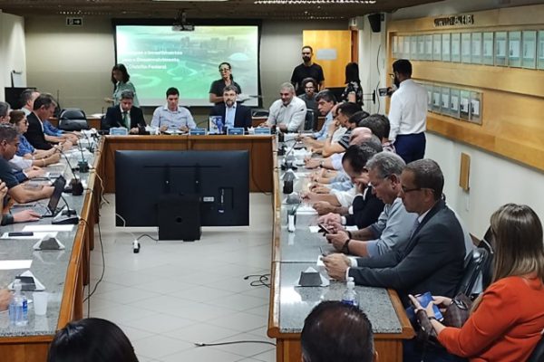 Em reunião com a NeoEnergia, ADEMI DF discute atendimento ao mercado imobiliário no DF