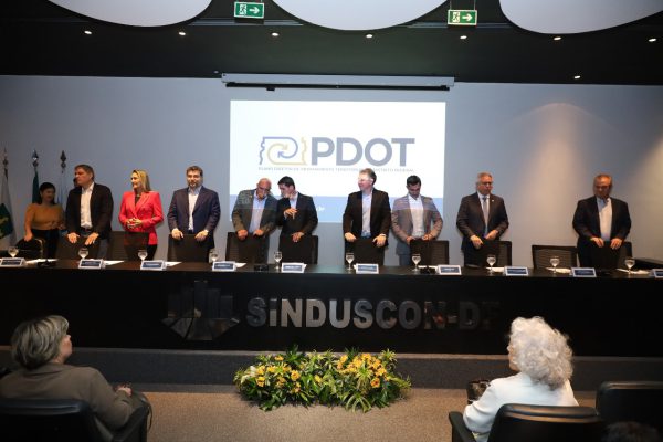 Em evento do Codese-DF, SEDUH e CLDF renovam compromisso com aprovação do PDOT em 2025